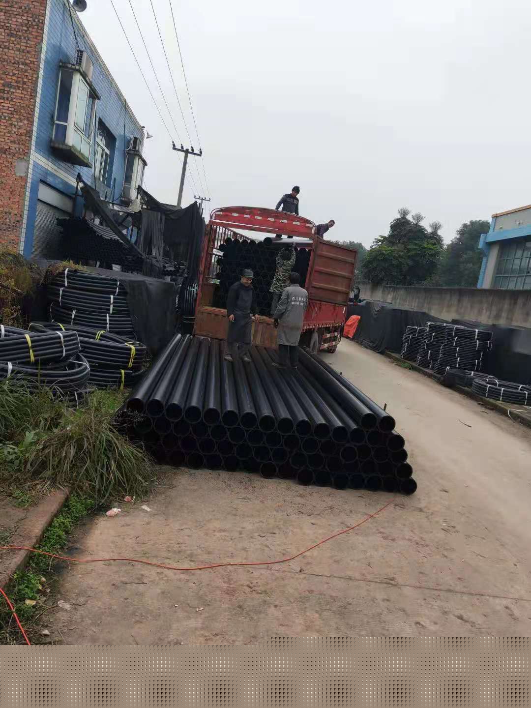 管材14